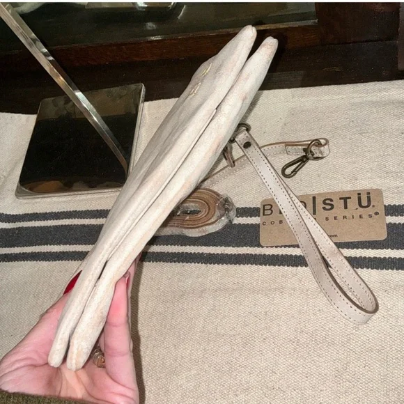 RARE Bed Stu Cream & Light Brown Marble Crossbody Wristlet PRICE IS FIRM - Picture 9 of 12